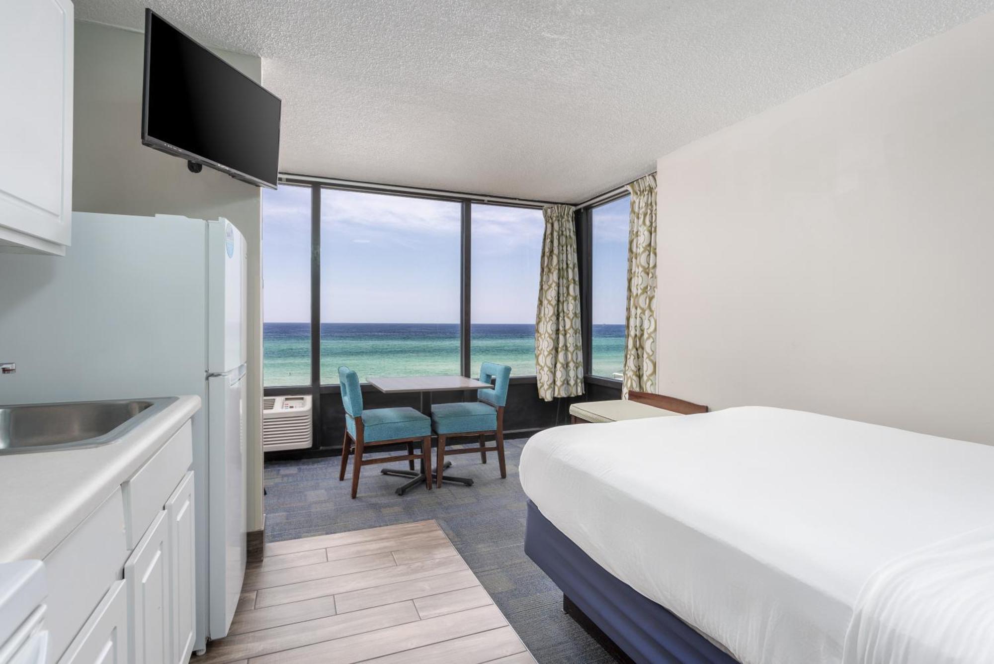 Standard Triple Room Sea View
